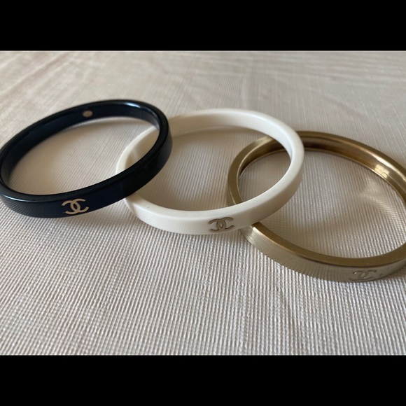 CHANEL Jewelry - CHANEL Resin Metal CC Bangle 3 Black White Gold